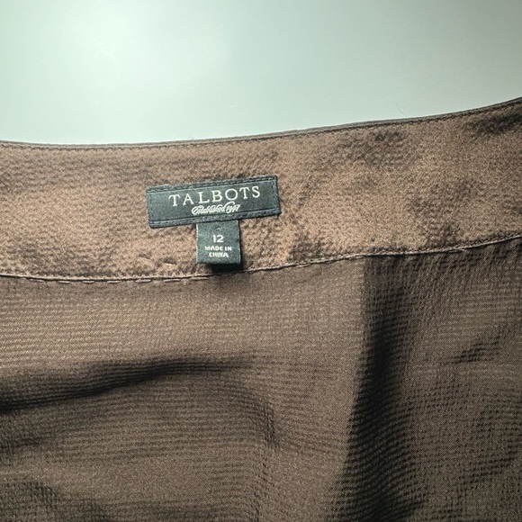Talbots size 12 top 100% silk - Picture 2 of 3